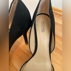 Heels are gently used , worn couple of times, size 9, but fits more like 9.5/10.